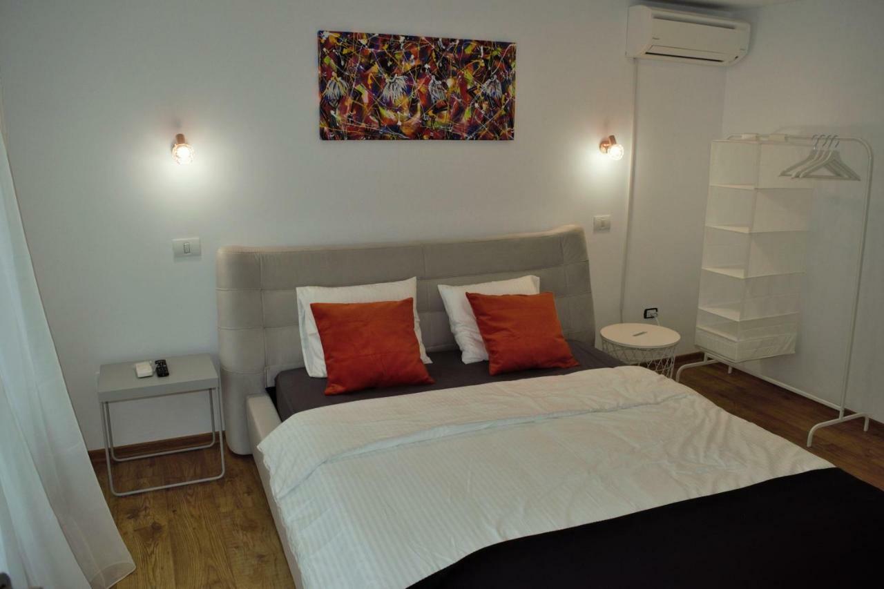 La Rabla Hotell Dubova Exteriör bild