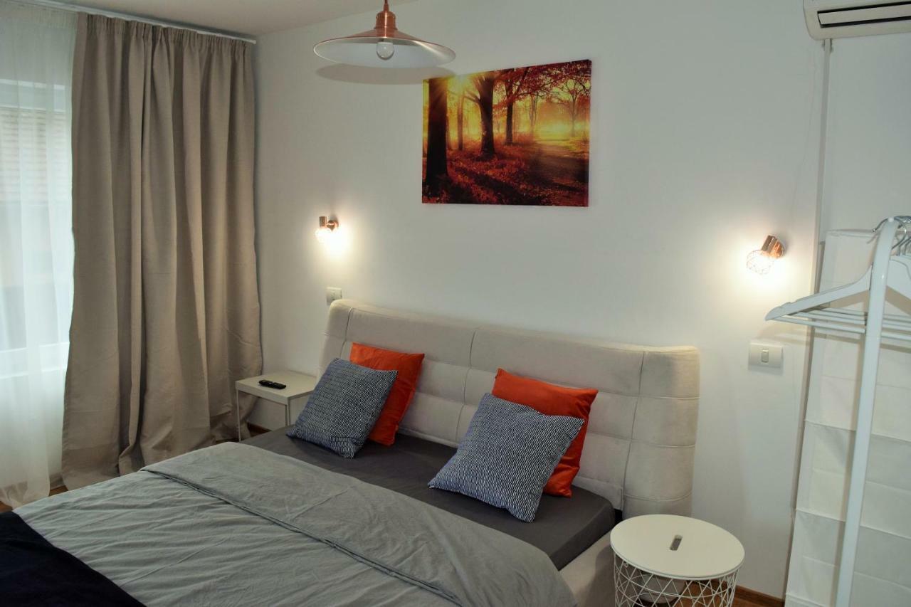 La Rabla Hotell Dubova Exteriör bild
