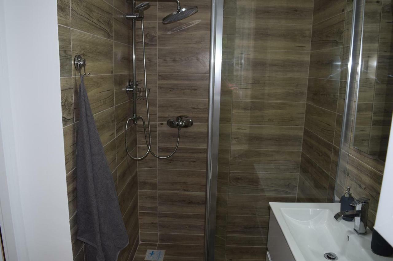 La Rabla Hotell Dubova Exteriör bild
