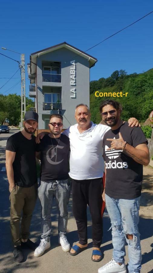 La Rabla Hotell Dubova Exteriör bild