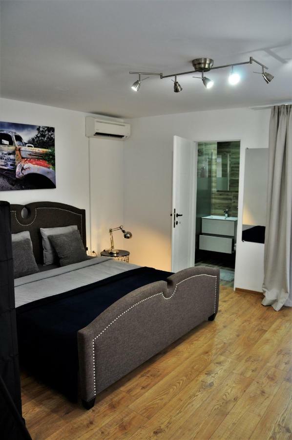 La Rabla Hotell Dubova Exteriör bild